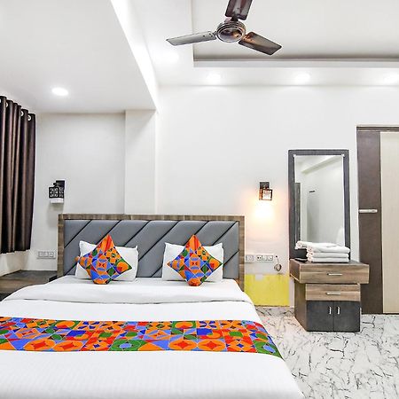 Hotel Fabexpress Sr Royale - Nr Sealdah Station Calcutta  Esterno foto