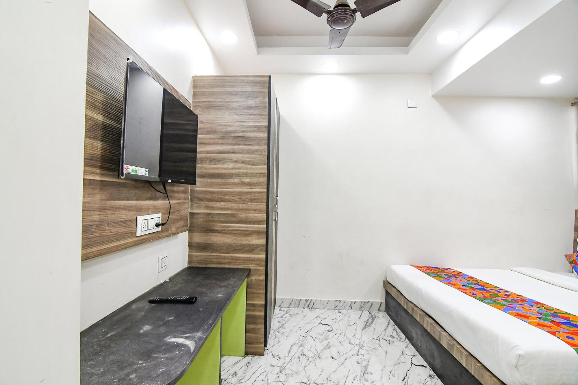 Hotel Fabexpress Sr Royale - Nr Sealdah Station Calcutta  Esterno foto