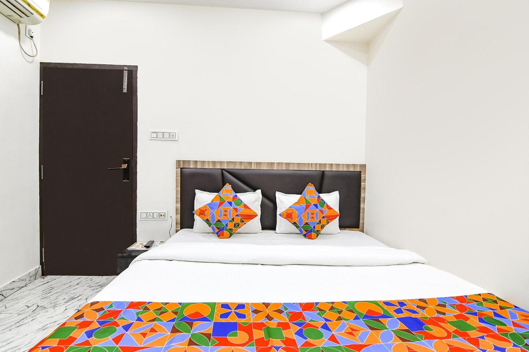 Hotel Fabexpress Sr Royale - Nr Sealdah Station Calcutta  Esterno foto